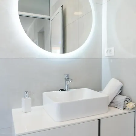 Apartman Stosa - *