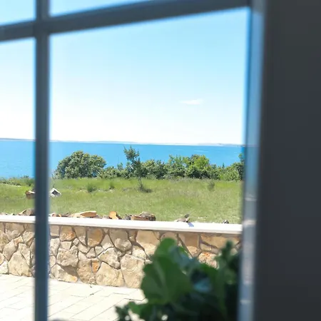 Apartman Stosa - *